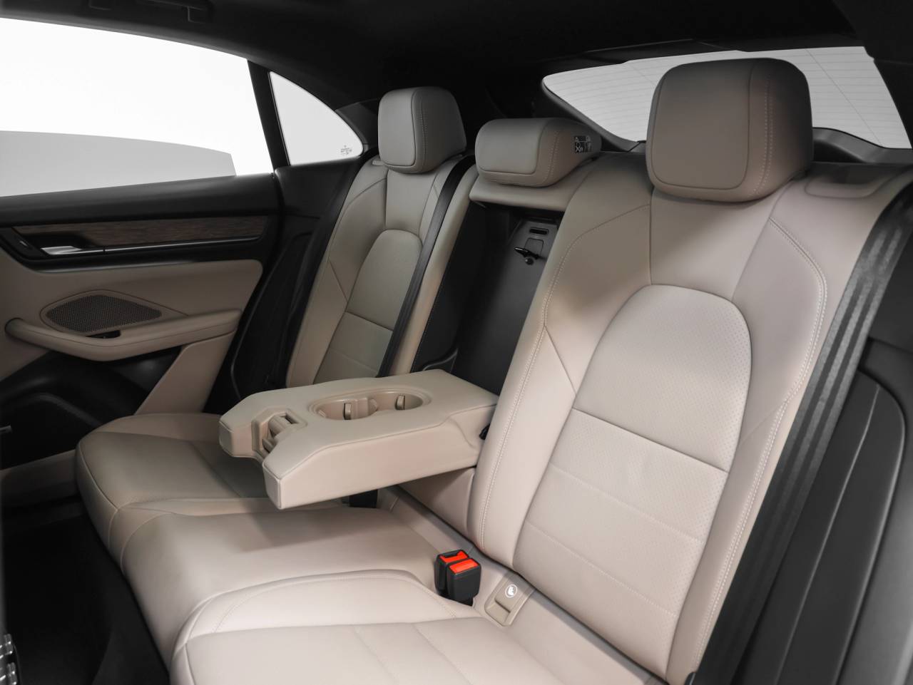 2025 Porsche Macan 4 Electric