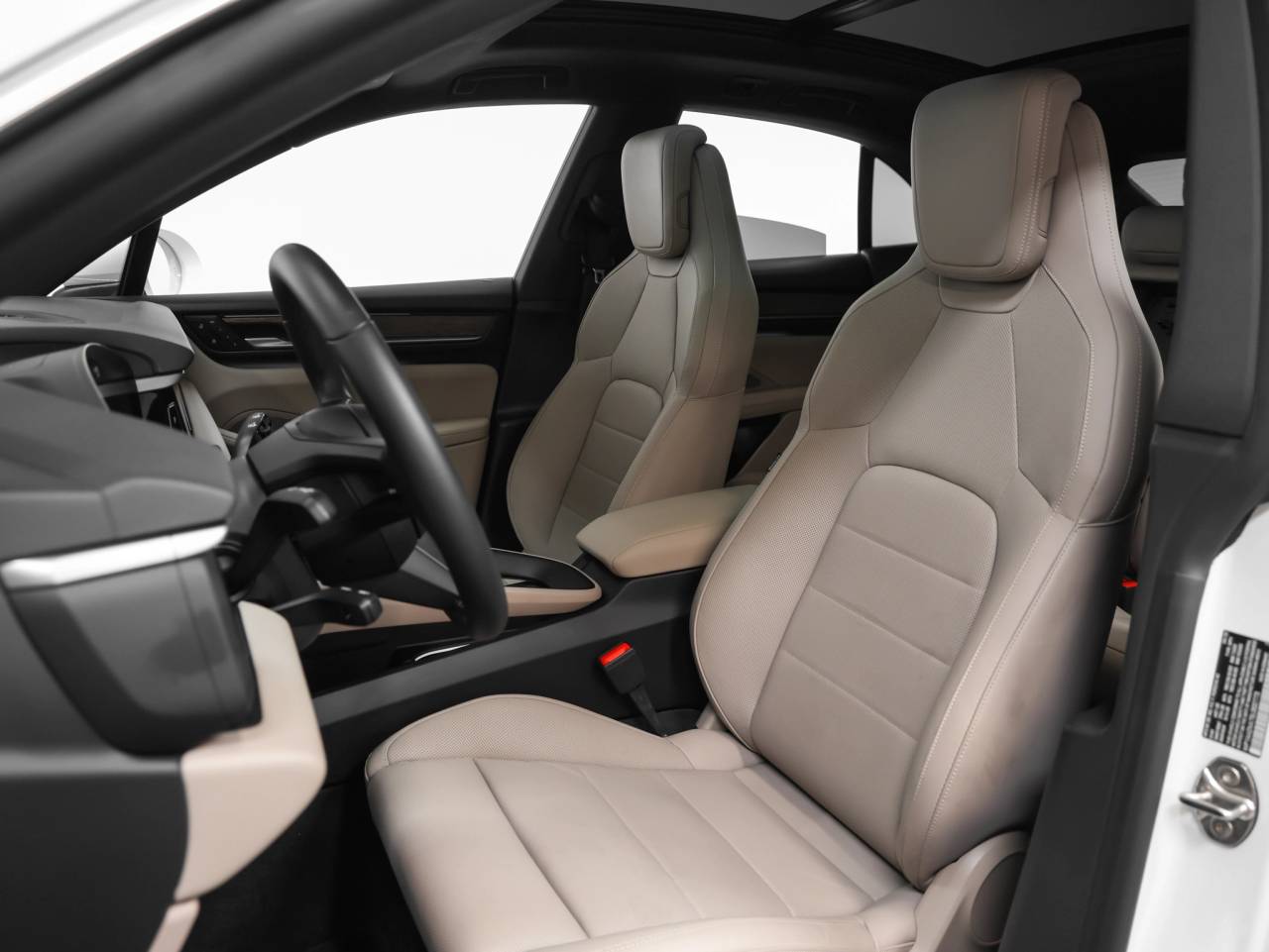 2025 Porsche Macan 4 Electric