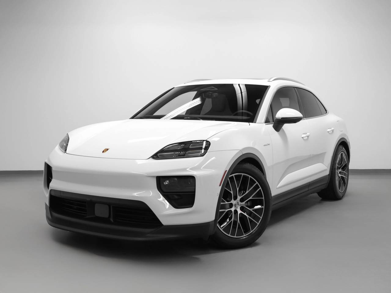 2025 Porsche Macan 4 Electric