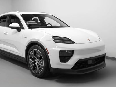 2025 Porsche Macan 4 Electric