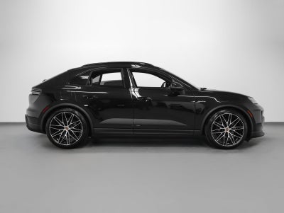 2026 Porsche Macan Electric 4