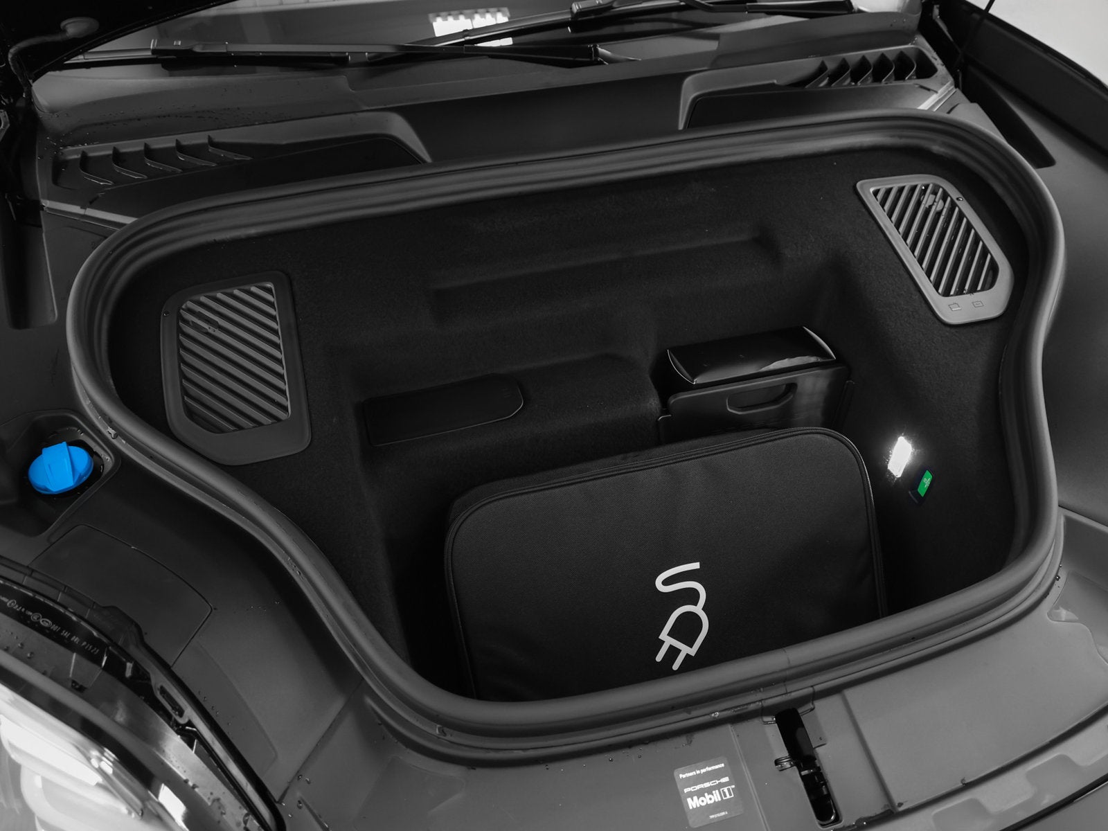2026 Porsche Macan Electric 4