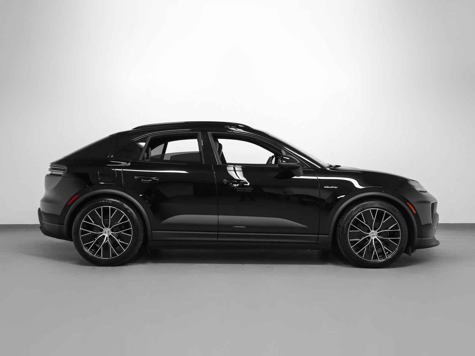 2026 Porsche Macan Electric 4