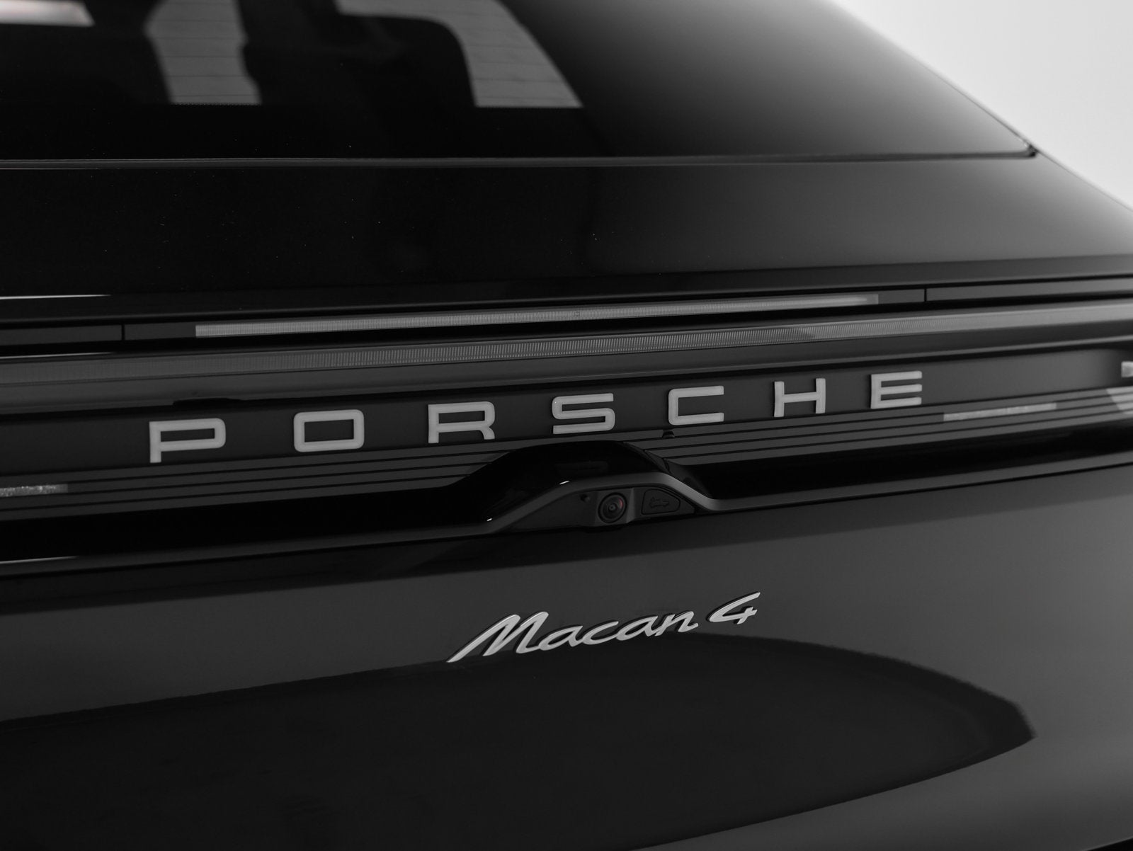 2026 Porsche Macan Electric 4
