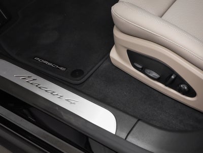 2026 Porsche Macan Electric 4