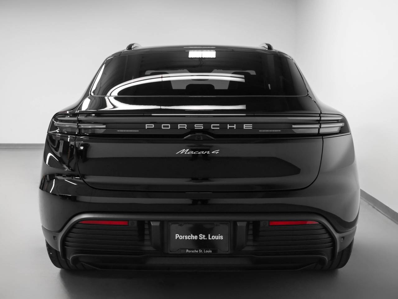 2026 Porsche Macan Macan 4 Electric