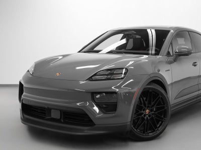 2026 Porsche Macan Macan 4 Electric