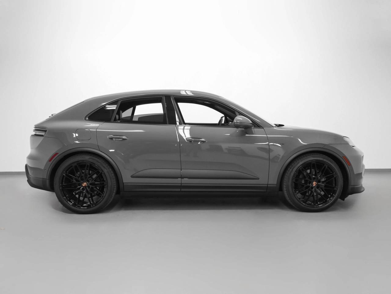 2026 Porsche Macan Macan 4 Electric