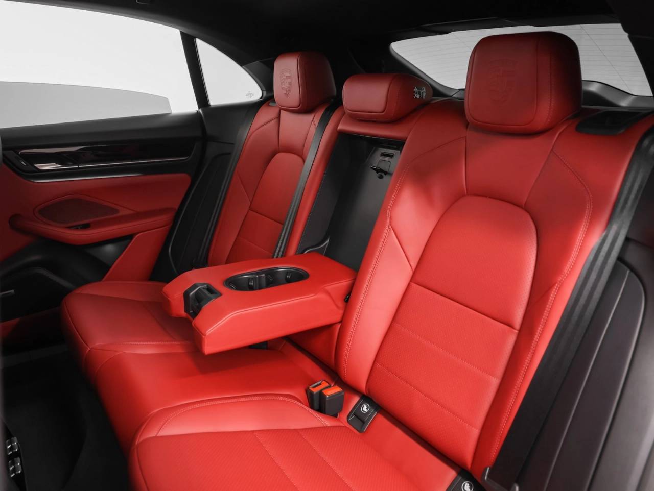 2026 Porsche Macan Macan 4 Electric