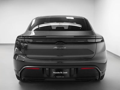 2026 Porsche Macan 4 Electric