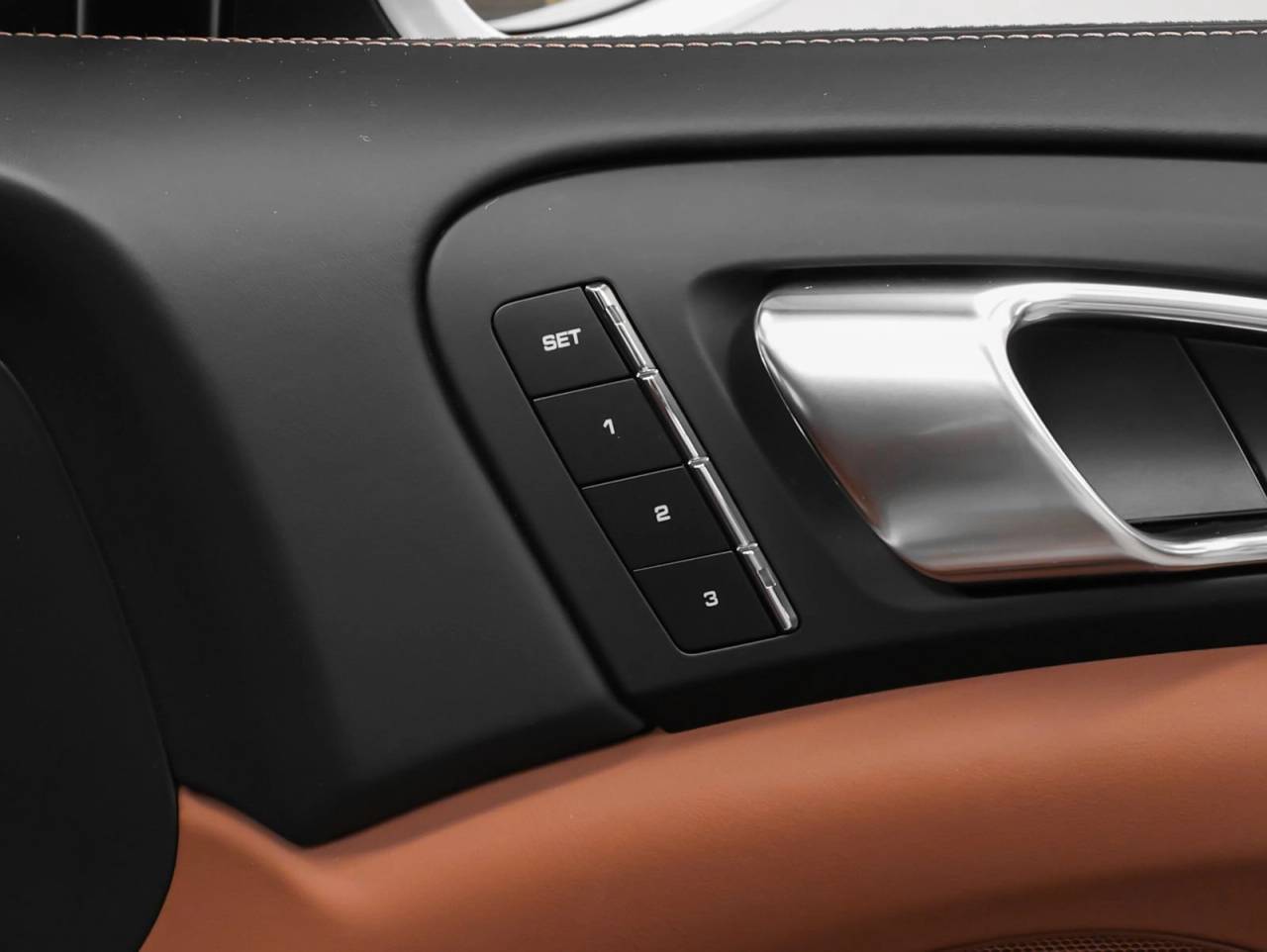 2017 Porsche Cayenne Cayenne S