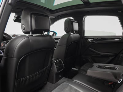 2021 Porsche Macan Macan S