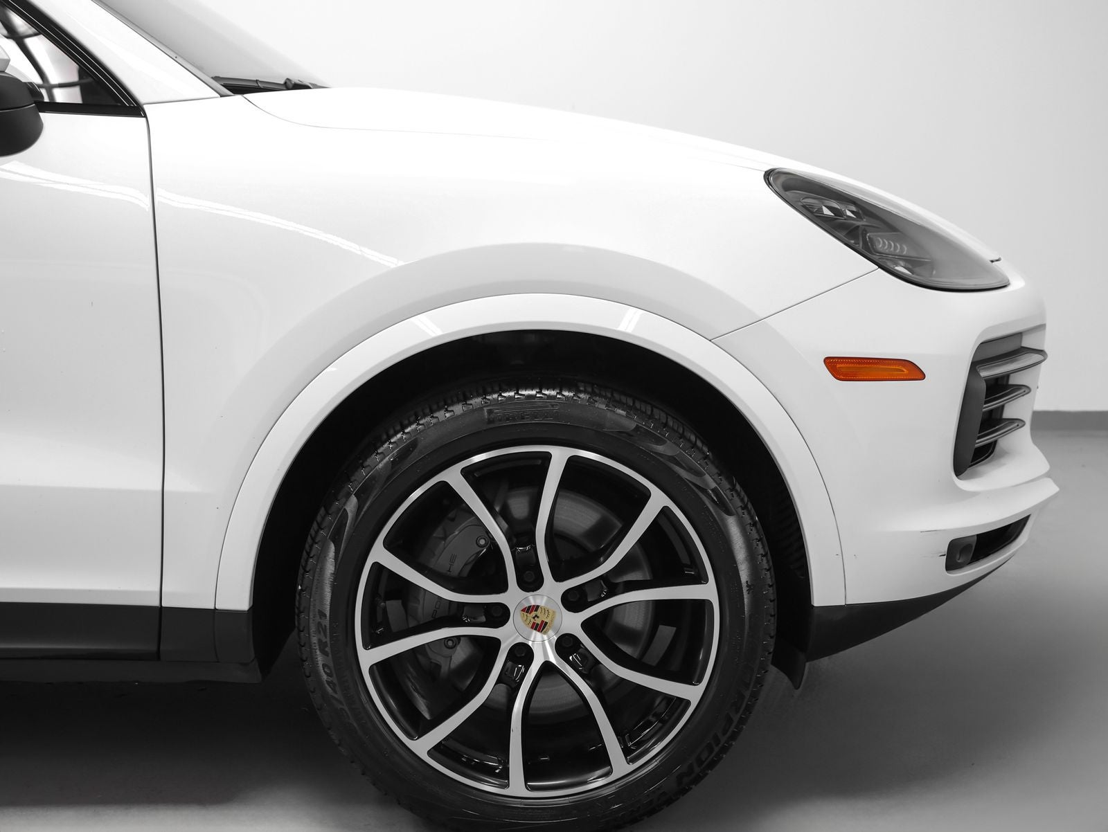 2023 Porsche Cayenne S Platinum Edition