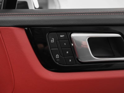 2023 Porsche Cayenne S Platinum Edition