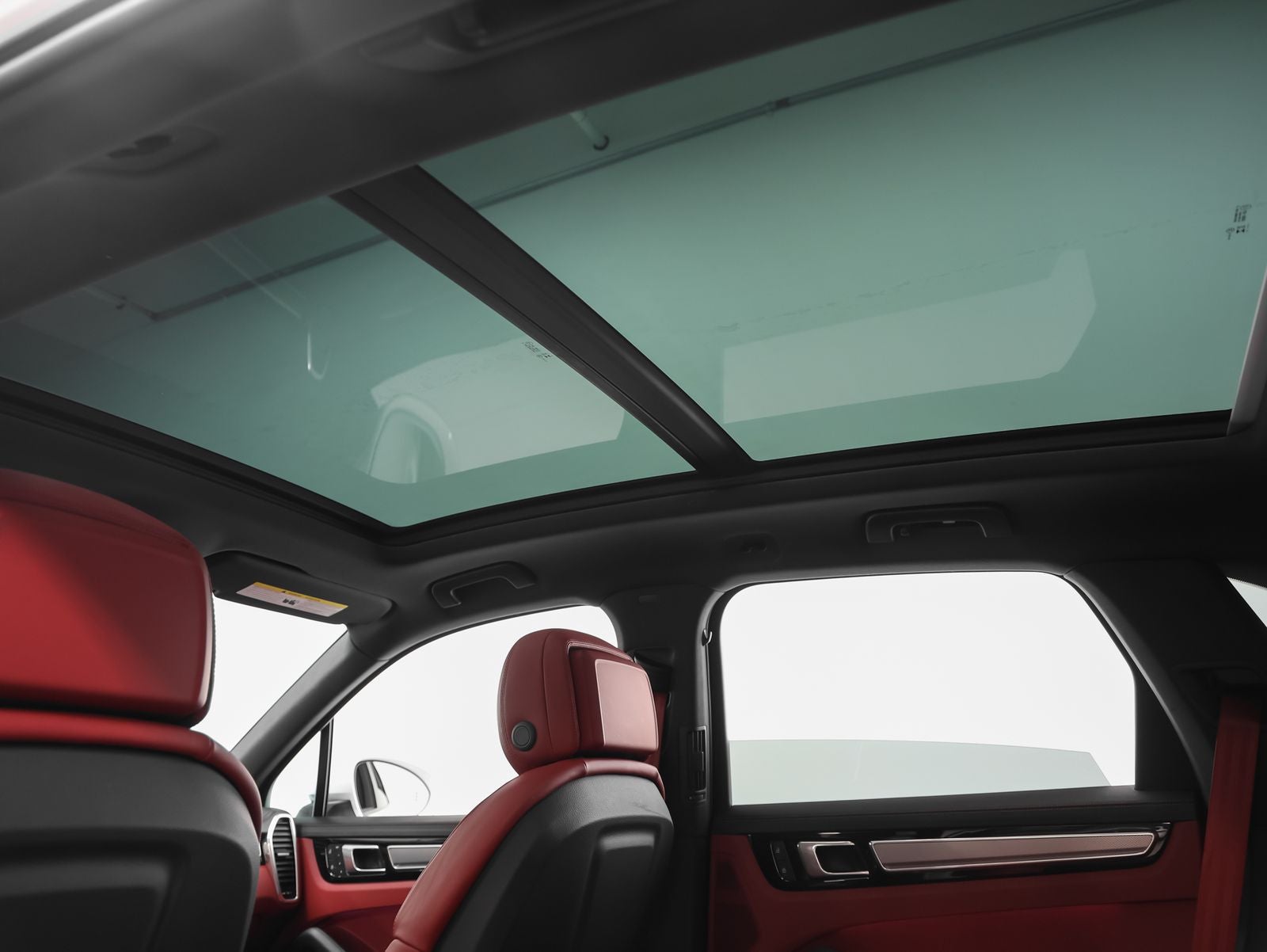 2023 Porsche Cayenne S Platinum Edition