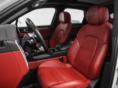 2023 Porsche Cayenne S Platinum Edition