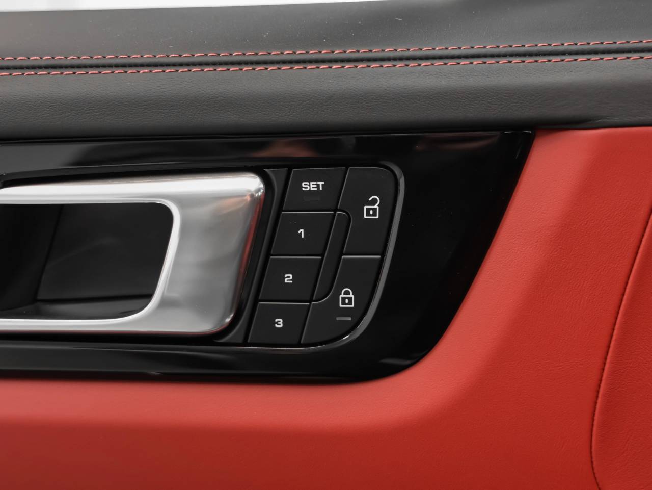 2023 Porsche Cayenne S Platinum Edition