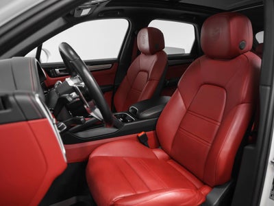 2023 Porsche Cayenne S Platinum Edition