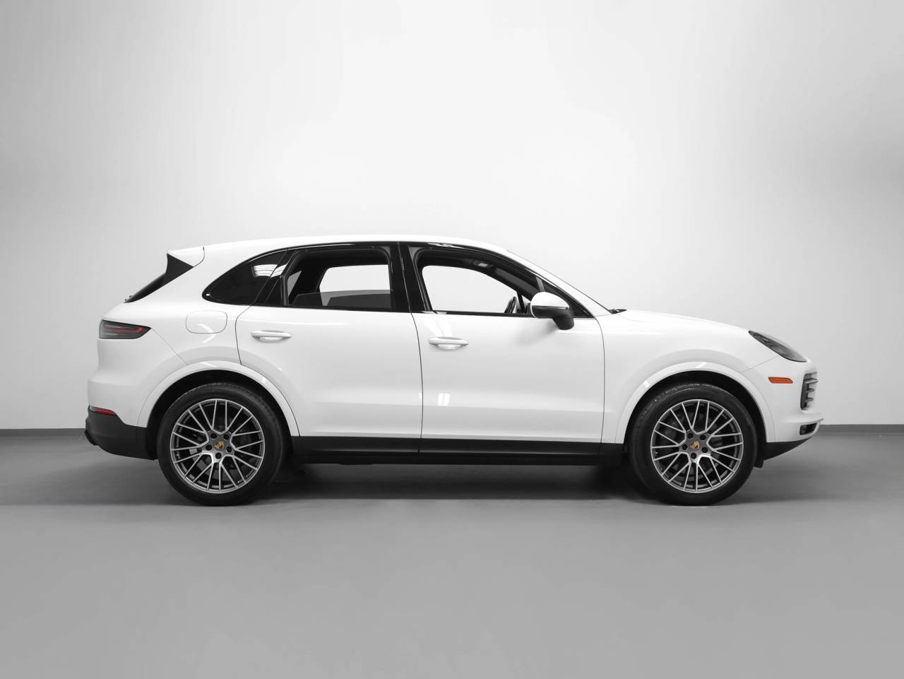 2023 Porsche Cayenne Cayenne S Platinum Edition