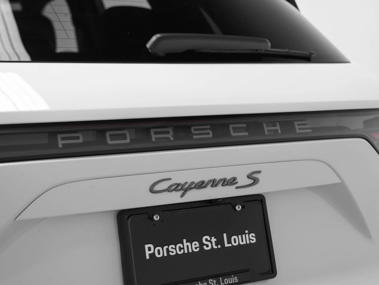 2023 Porsche Cayenne Cayenne S Platinum Edition
