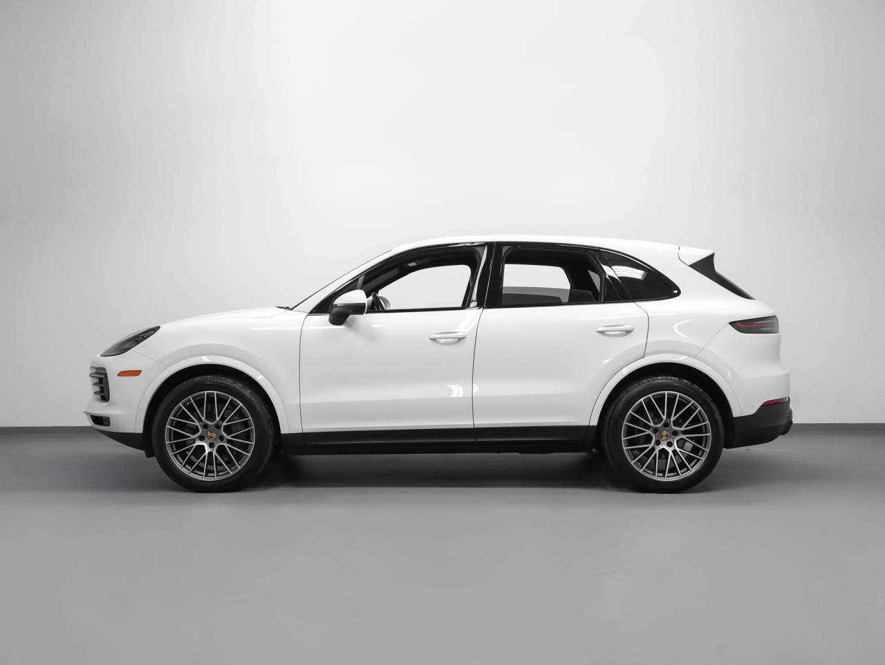 2023 Porsche Cayenne Cayenne S Platinum Edition