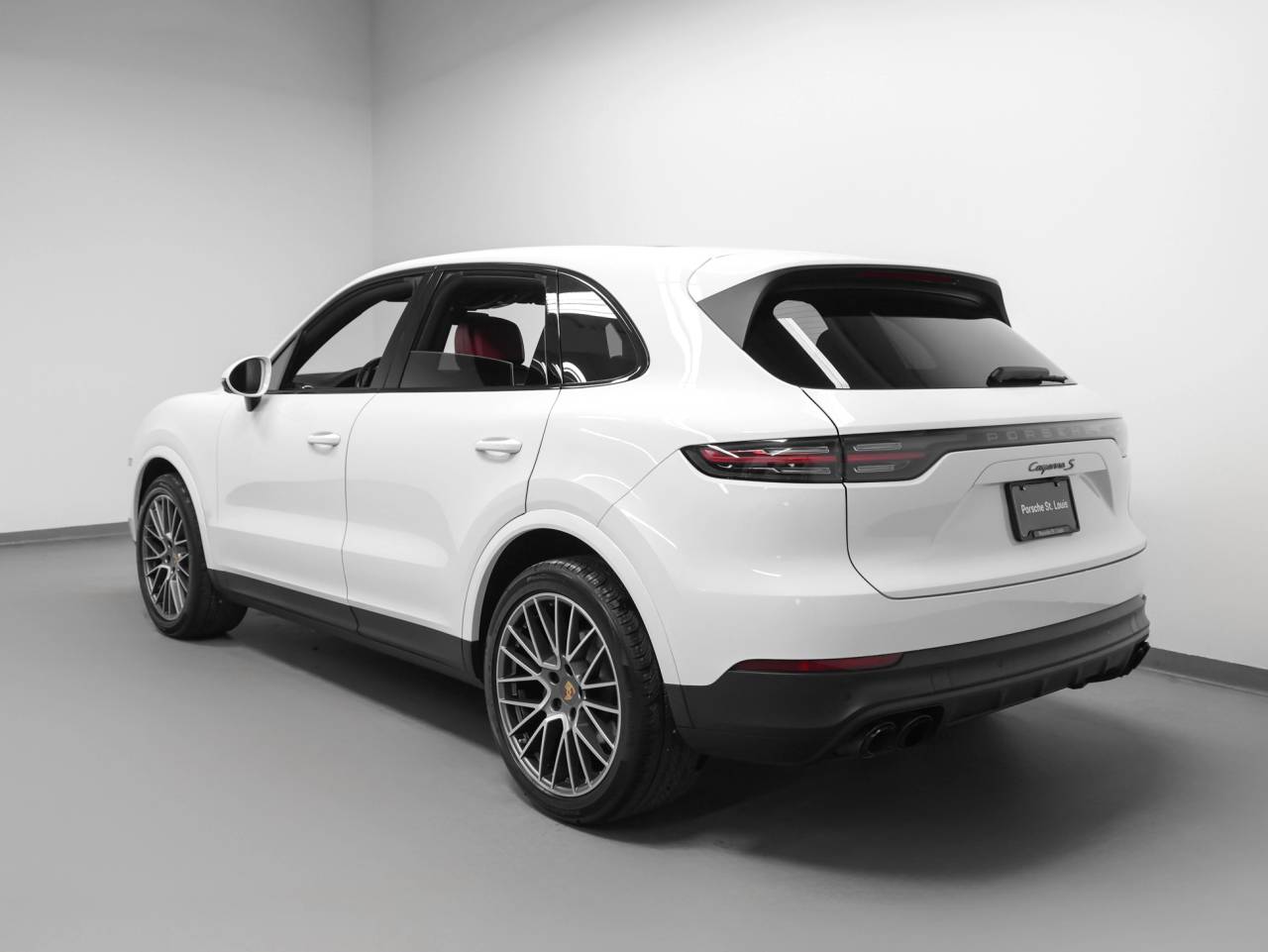 2023 Porsche Cayenne Cayenne S Platinum Edition