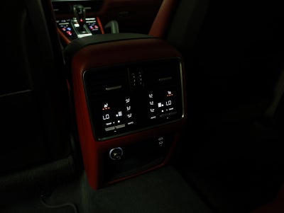 2023 Porsche Cayenne S Platinum Edition
