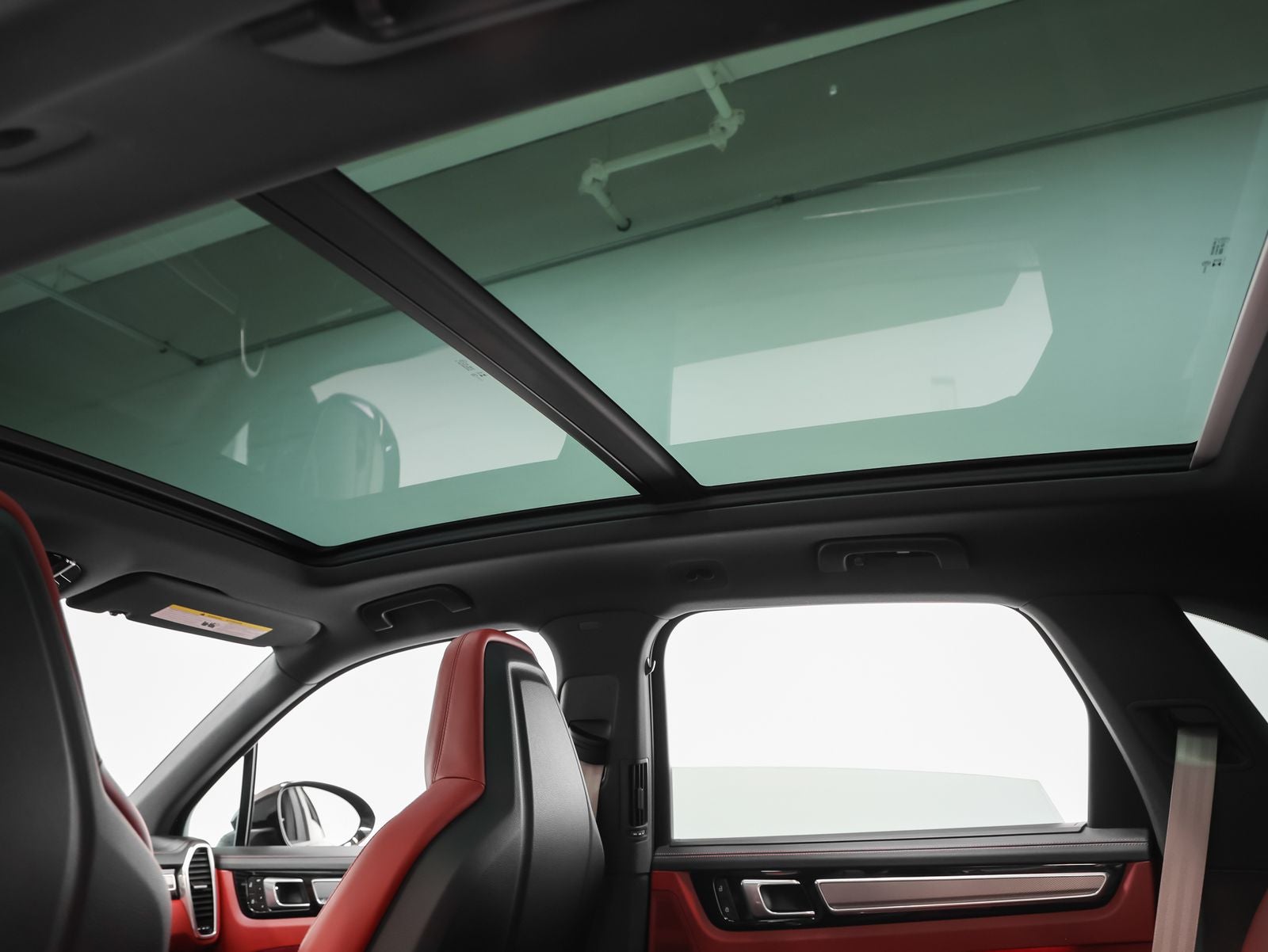 2023 Porsche Cayenne S Platinum Edition