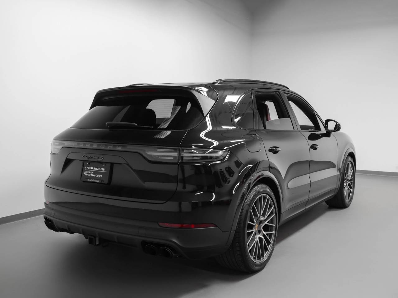 2023 Porsche Cayenne S Platinum Edition