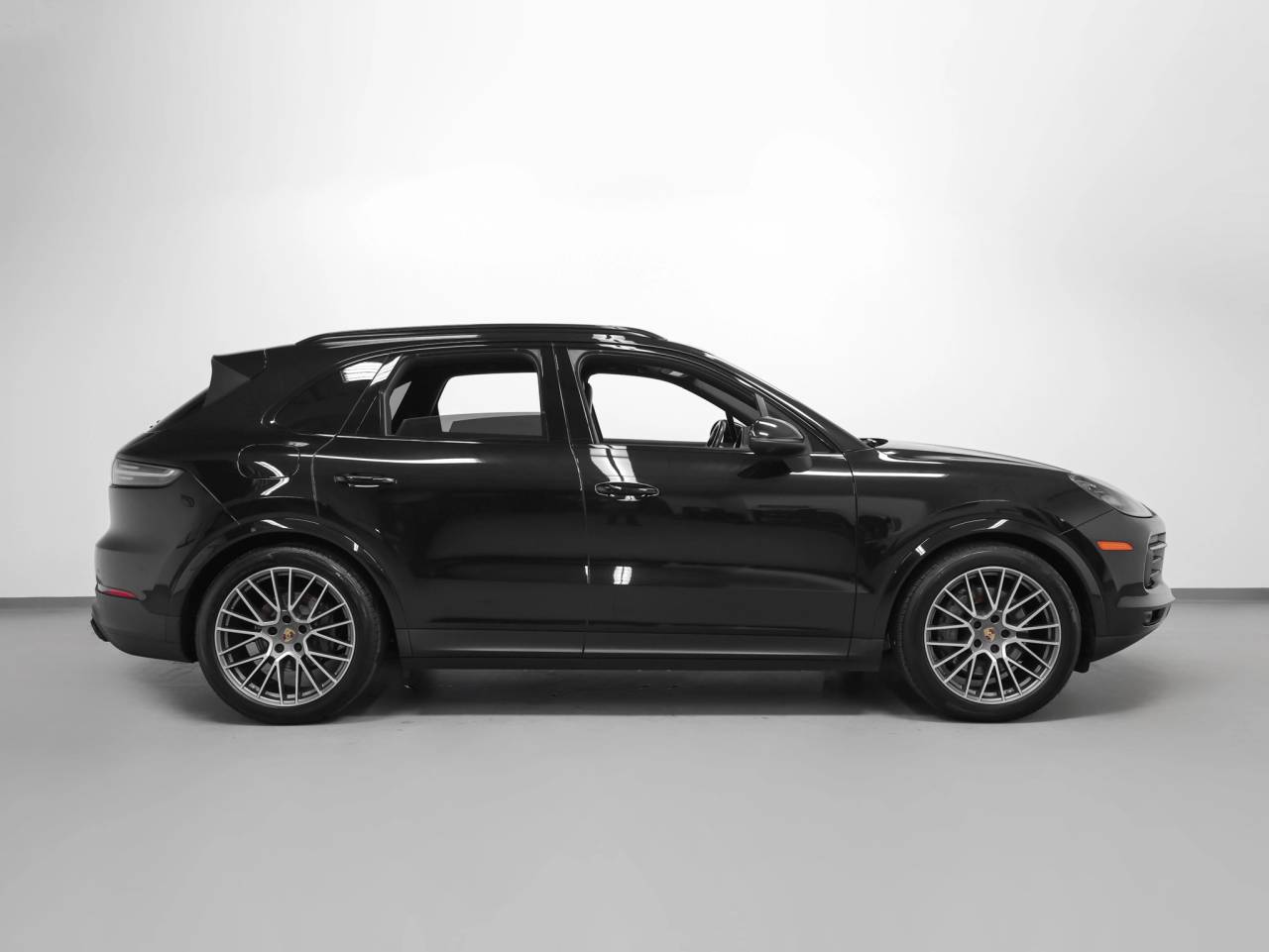 2023 Porsche Cayenne S Platinum Edition