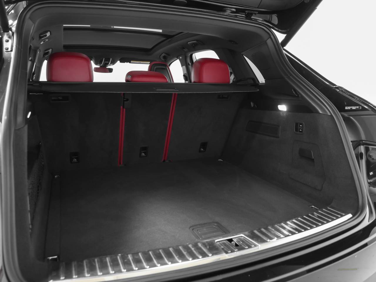 2023 Porsche Cayenne S Platinum Edition