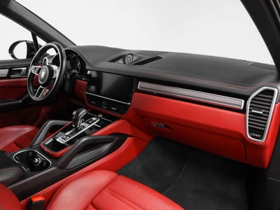 2023 Porsche Cayenne S Platinum Edition