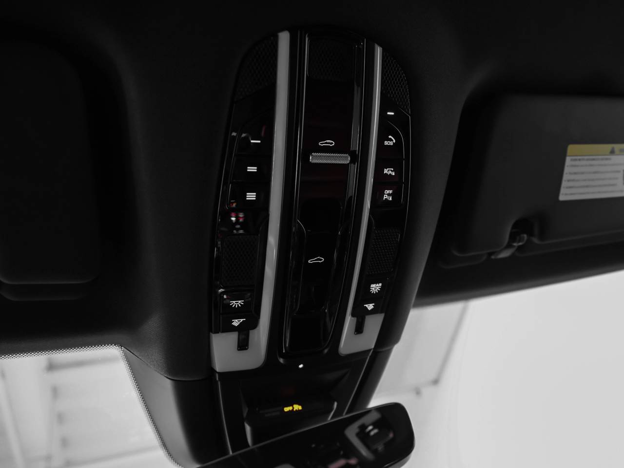 2023 Porsche Cayenne S Platinum Edition