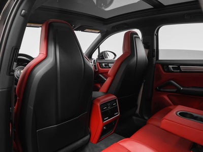 2023 Porsche Cayenne S Platinum Edition