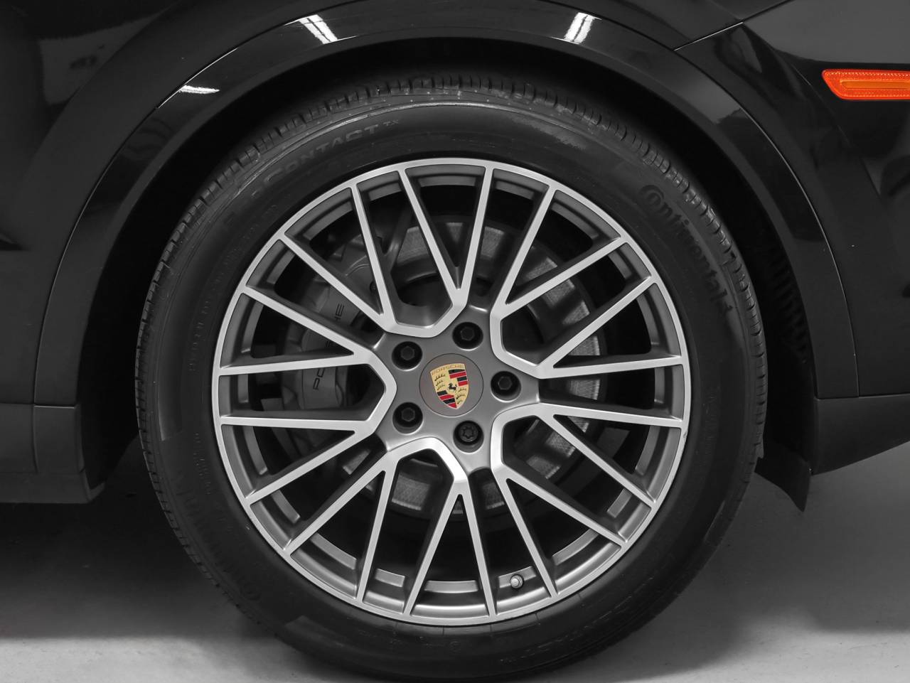 2023 Porsche Cayenne S Platinum Edition