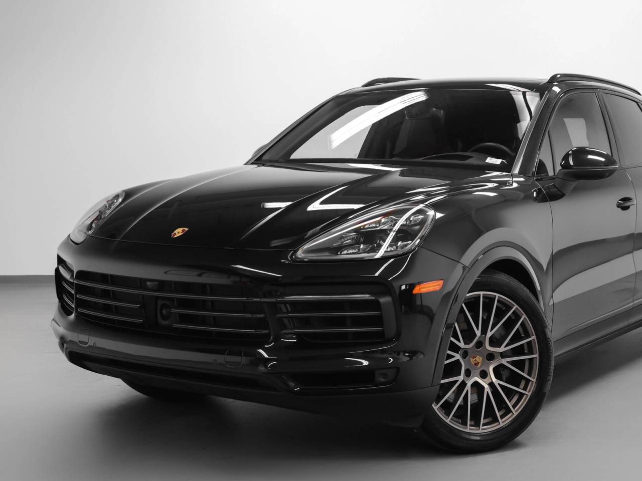 2023 Porsche Cayenne S Platinum Edition