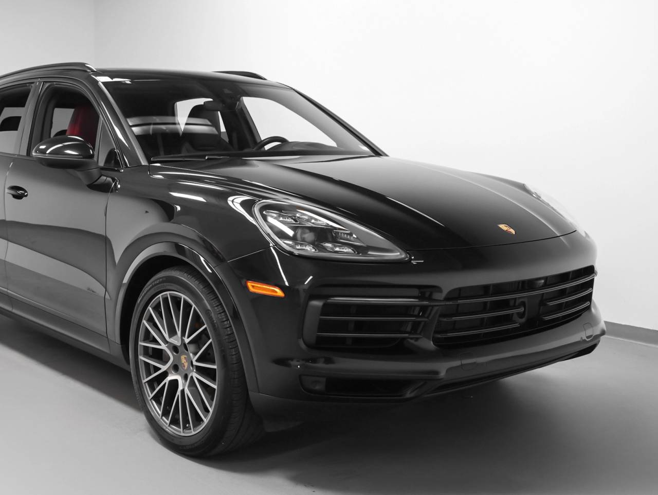 2023 Porsche Cayenne S Platinum Edition