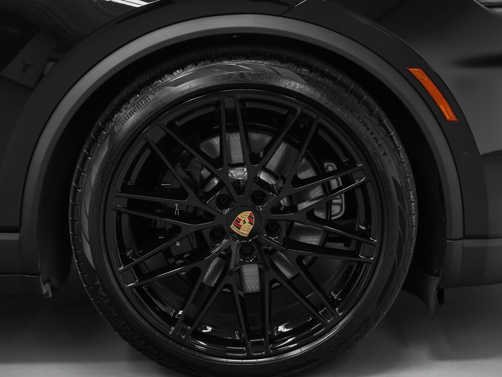 2025 Porsche Macan Electric 4S