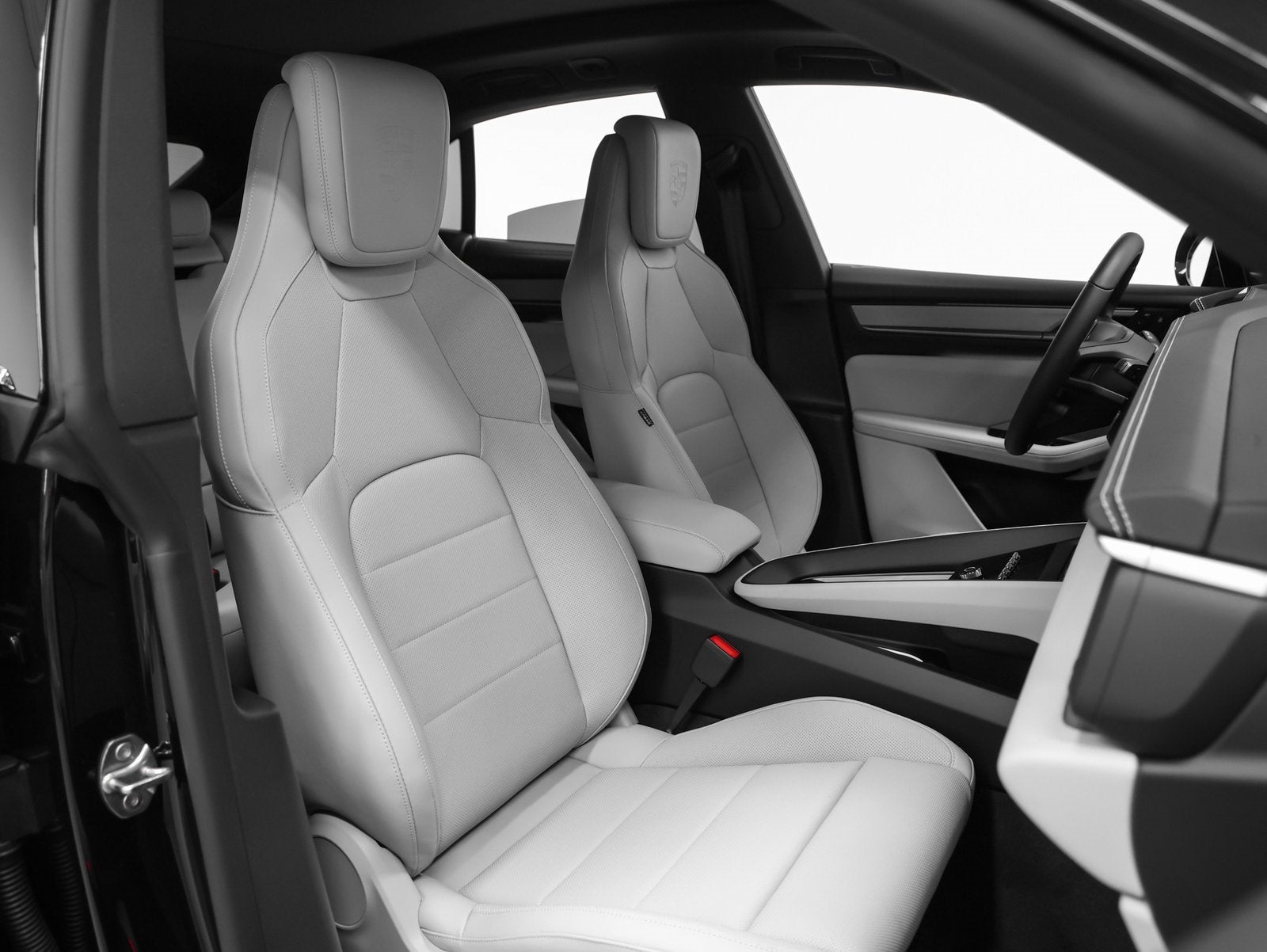 2025 Porsche Macan Electric 4S