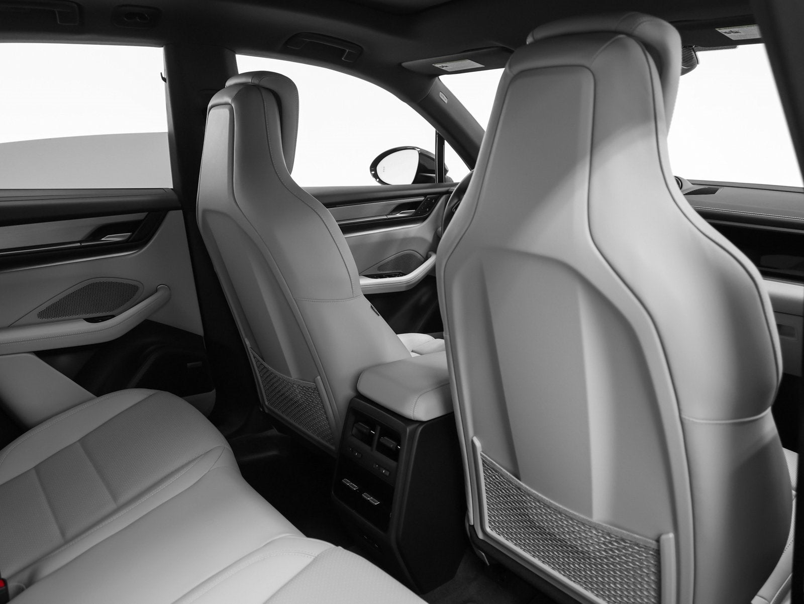 2025 Porsche Macan Electric 4S