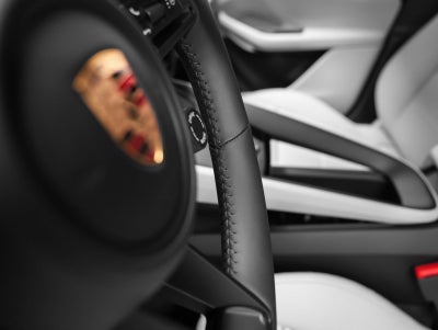 2025 Porsche Macan Electric 4S