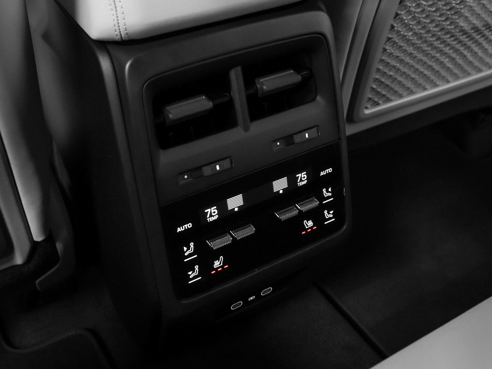 2025 Porsche Macan Electric 4S