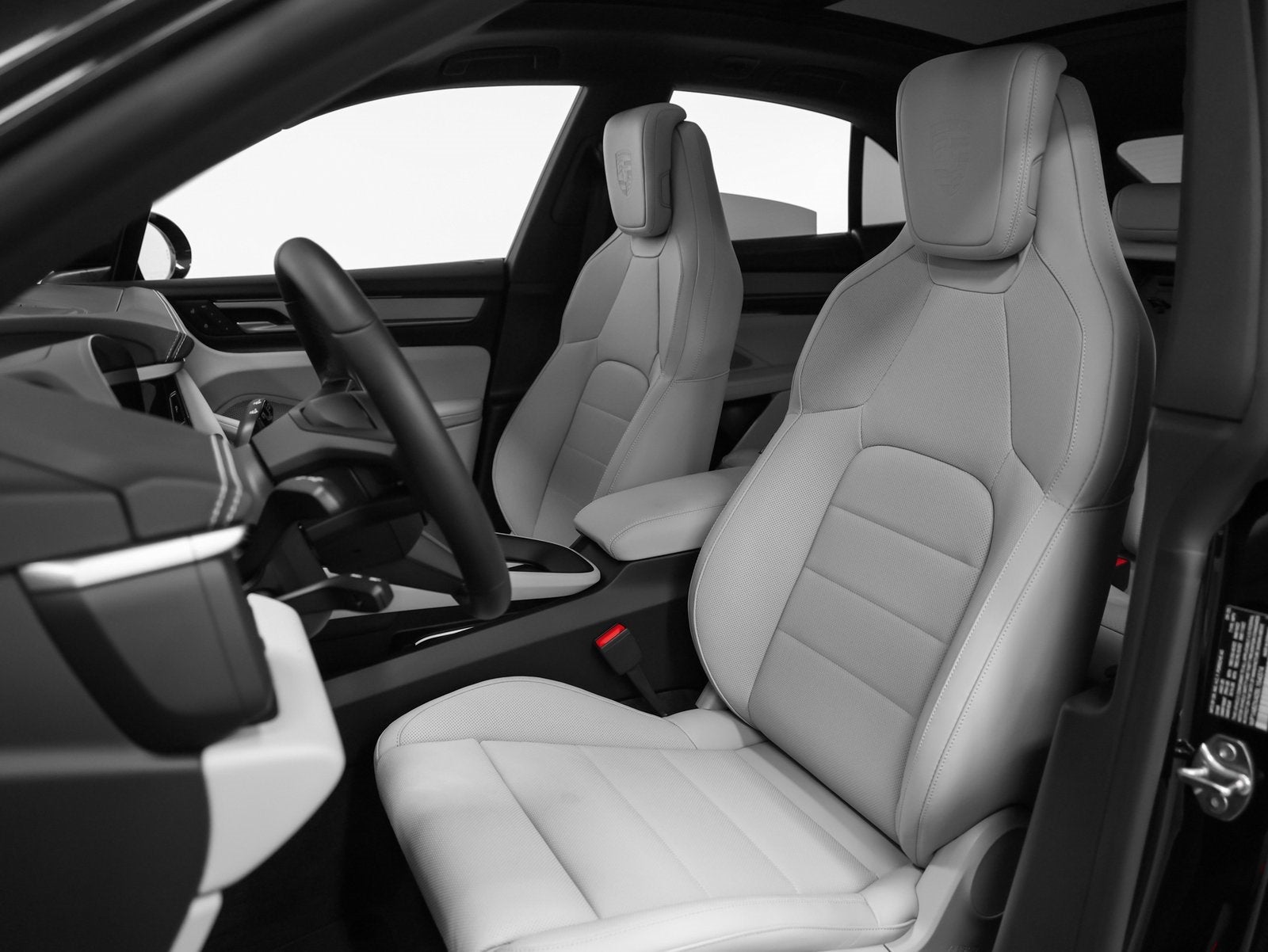 2025 Porsche Macan Electric 4S