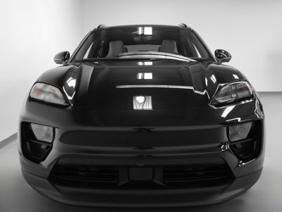 2025 Porsche Macan Electric 4S