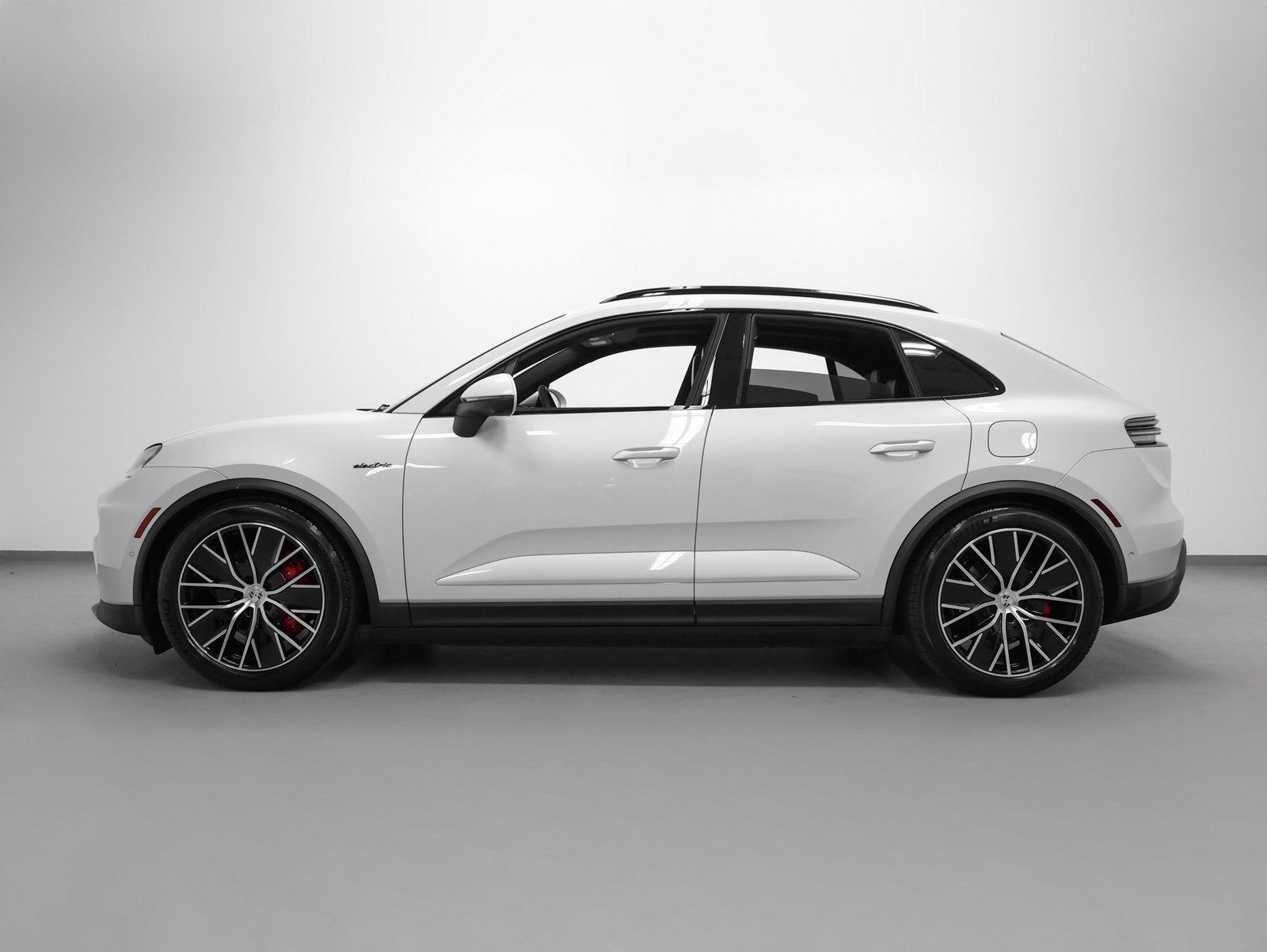 2025 Porsche Macan Macan 4S Electric