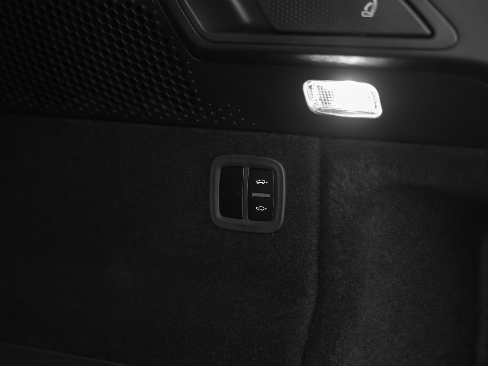 2025 Porsche Macan Macan 4S Electric