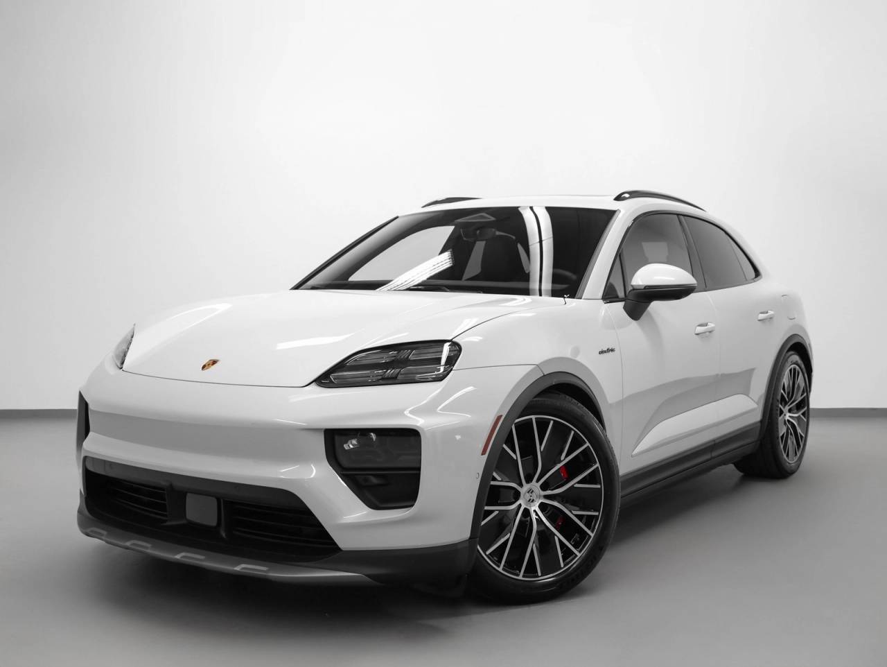 2025 Porsche Macan Macan 4S Electric