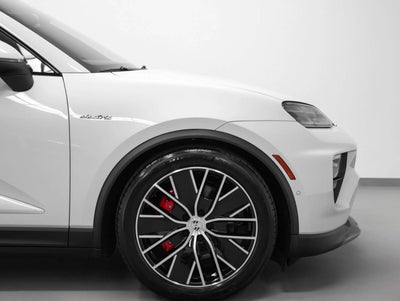 2025 Porsche Macan Macan 4S Electric