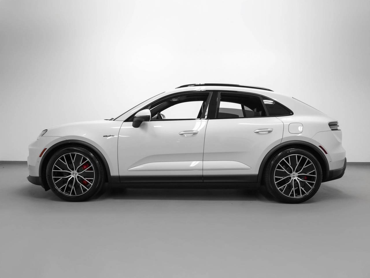 2025 Porsche Macan Macan 4S Electric