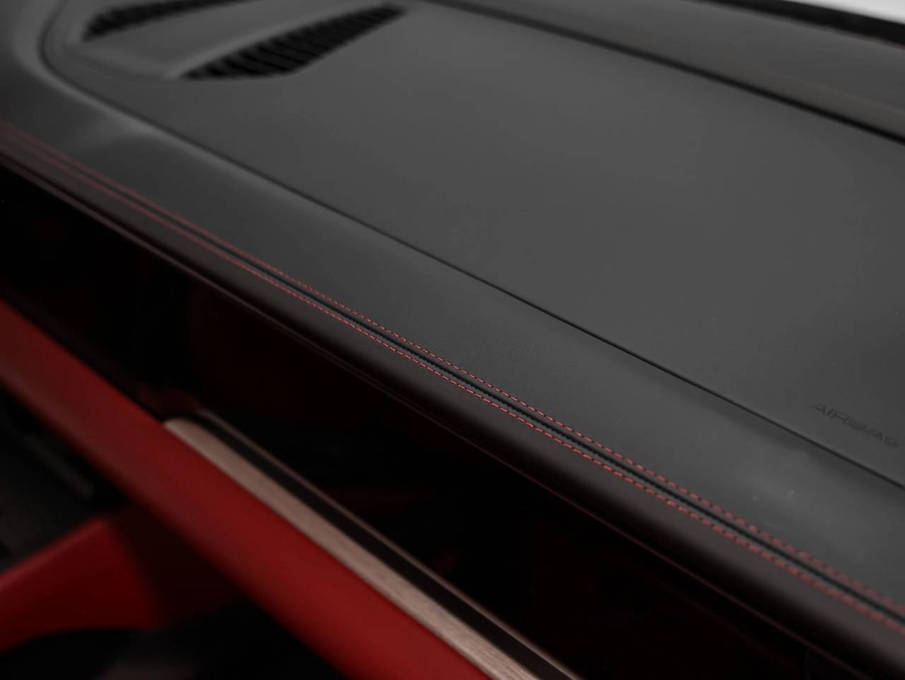 2025 Porsche Macan Macan 4S Electric